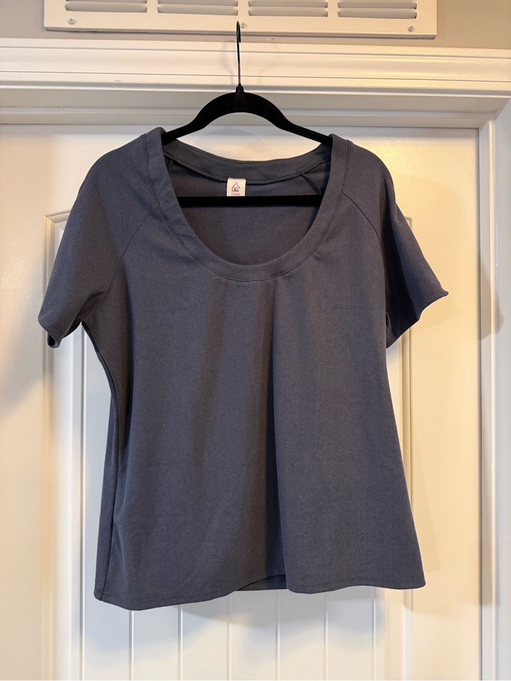 Scoop Neck Short Sleeve Tee in Slate Blue